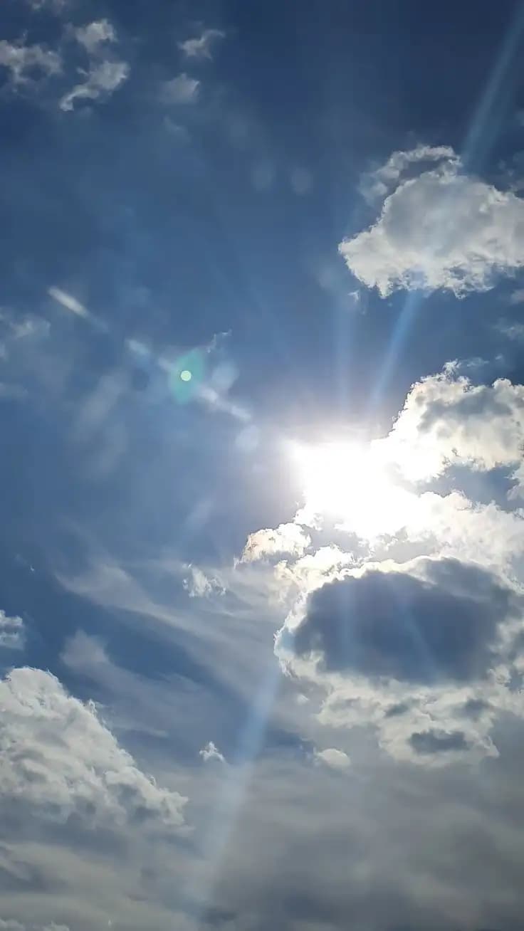 Suhu Panas Dibeberapa Wilyah Indonesia Capai 38 Derajat Celcius, Ini Penjelasan BMKG!