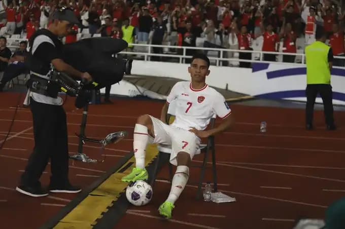 Viral! Selebrasi “Dingin” Marselino Ferdinan Usai Cetak Gol Kedua Melawan Arab