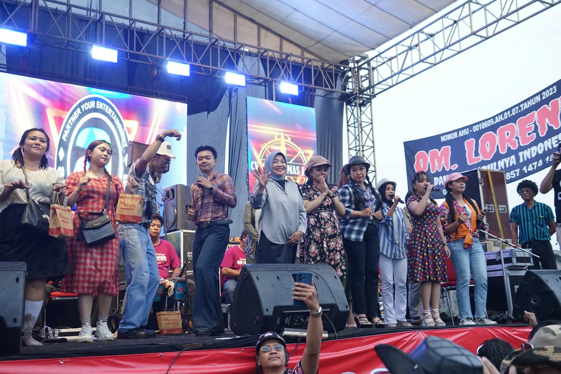 Hadirkan Om Lorenza, Wabup Malang Ngabuburit dan Apresiasi Baksos Team Sotok Feat Aremania Korwil Turen