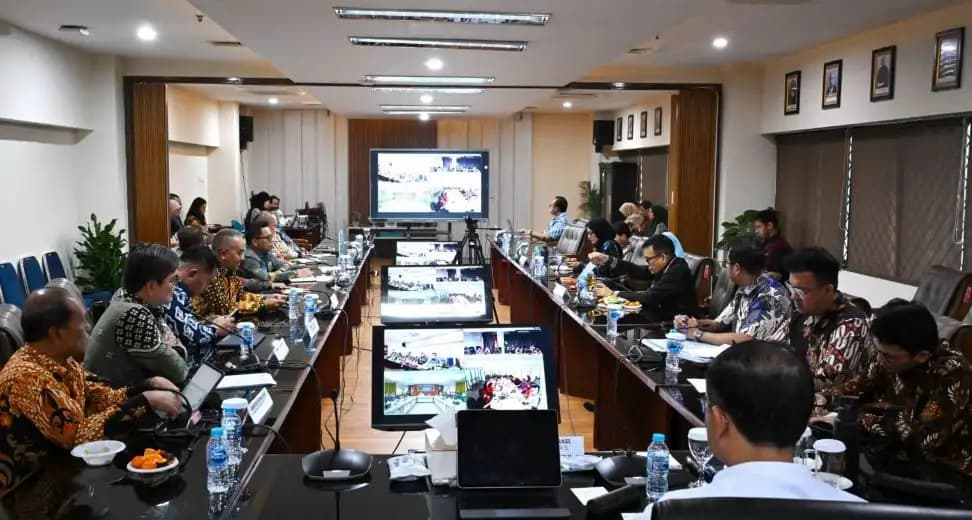 Bahas Rencana Kawasan Transmigrasi Barelang Dengan BP Batam, Mentrans: Rencana Investasi Harus Bisa Berjalan Tanpa Tiadakan Hak Masyarakat
