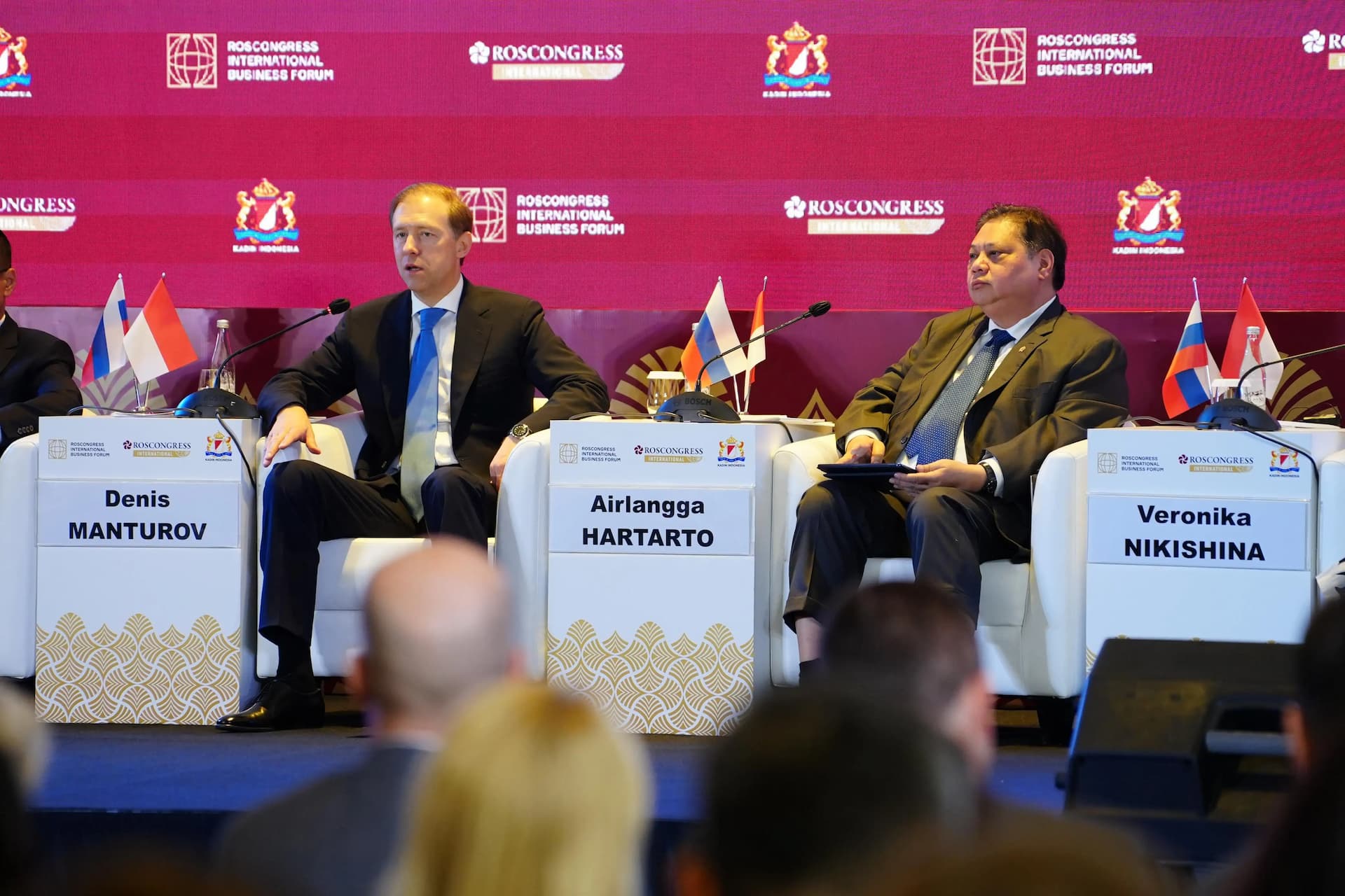  Hadiri Forum Bisnis Indonesia-Rusia, Menko Airlangga Dorong Optimisme Indonesia dan Rusia untuk Tingkatkan Hubungan Bisnis dan Perdagangan