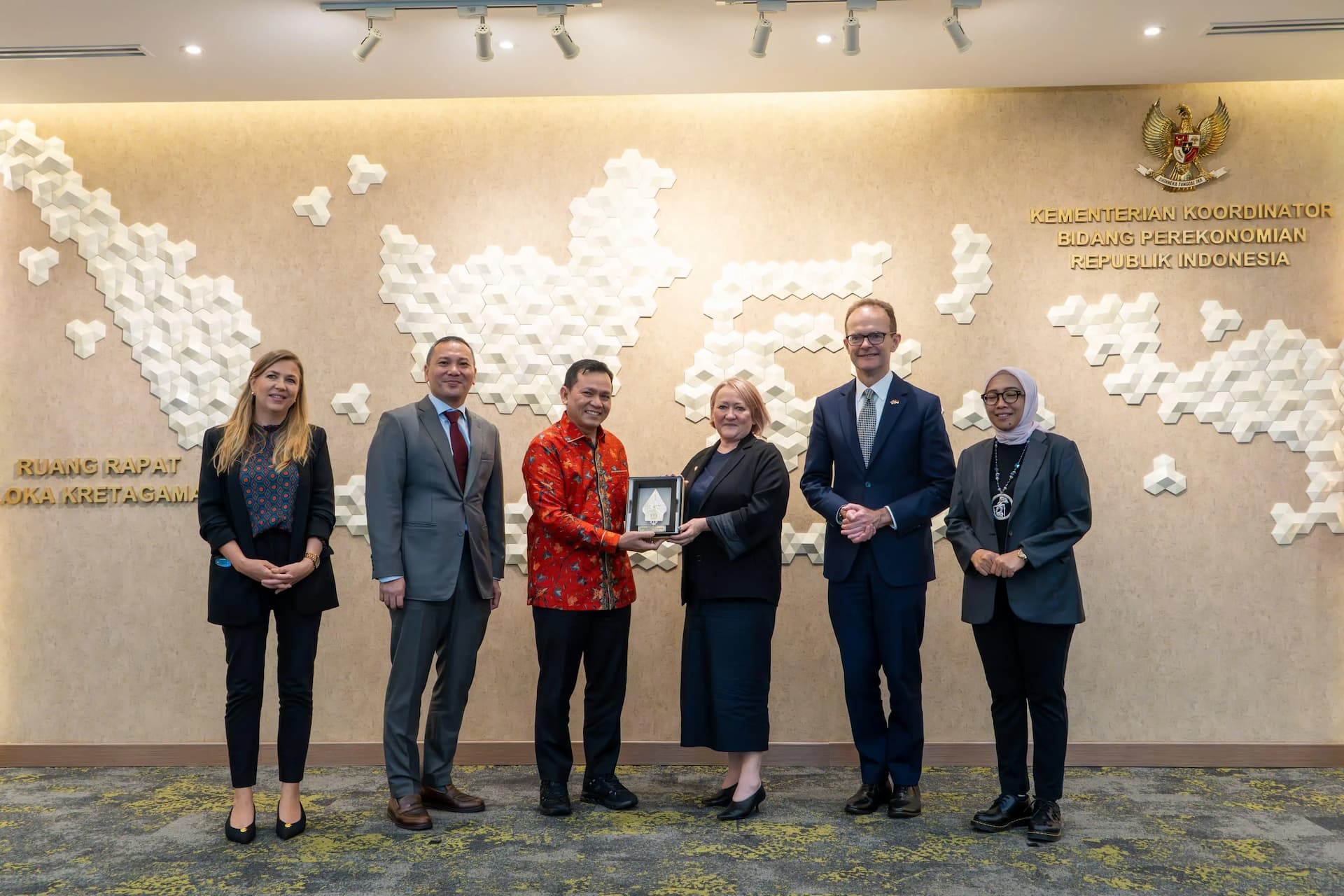 Indonesia–Inggris Perkuat Kolaborasi dalam Transisi Energi dan Reformasi Ekonomi Hijau