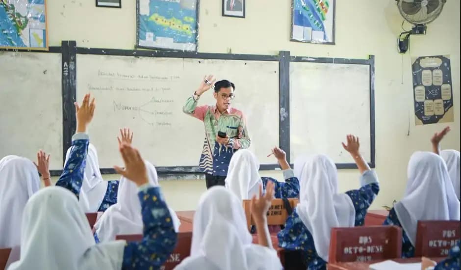 Hari Belajar Guru: Kebijakan Kemendikdasmen dengan Jadwal Belajar Seminggu
