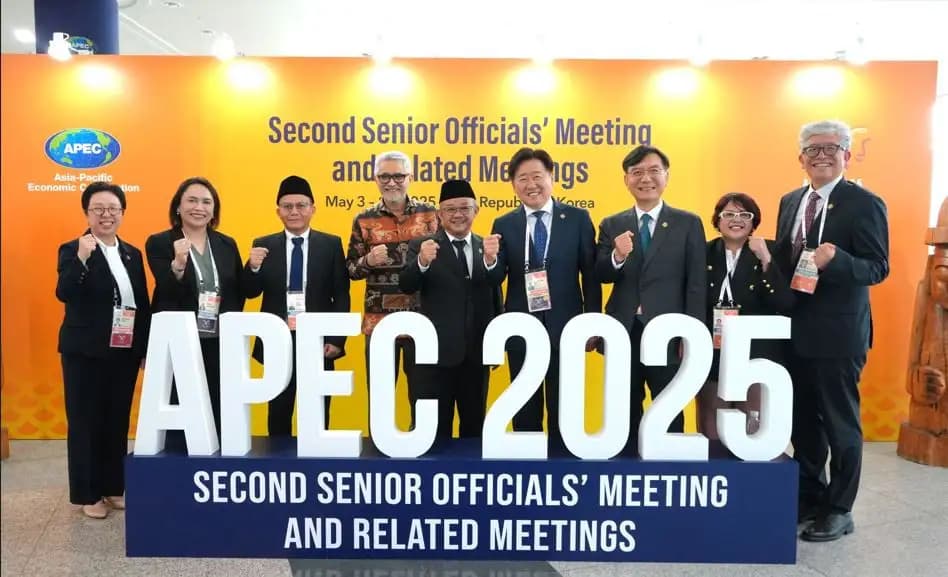 Mendikdasmen RI dan Gubernur Jeju Korea Selatan Jajaki Perluasan Kerja Sama Sekolah Ramah Lingkungan