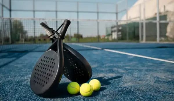 Olahraga Padel Aman untuk Lansia? Ini Faktanya