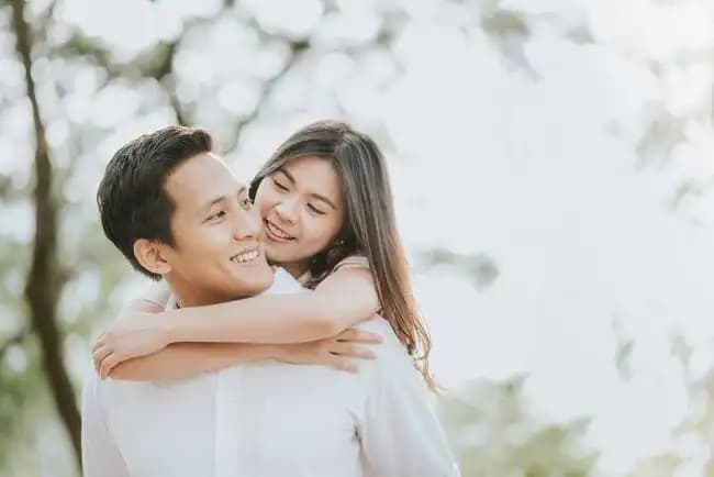 Green Flag dalam Hubungan: Tanda Kamu Bersama Orang yang Tepat