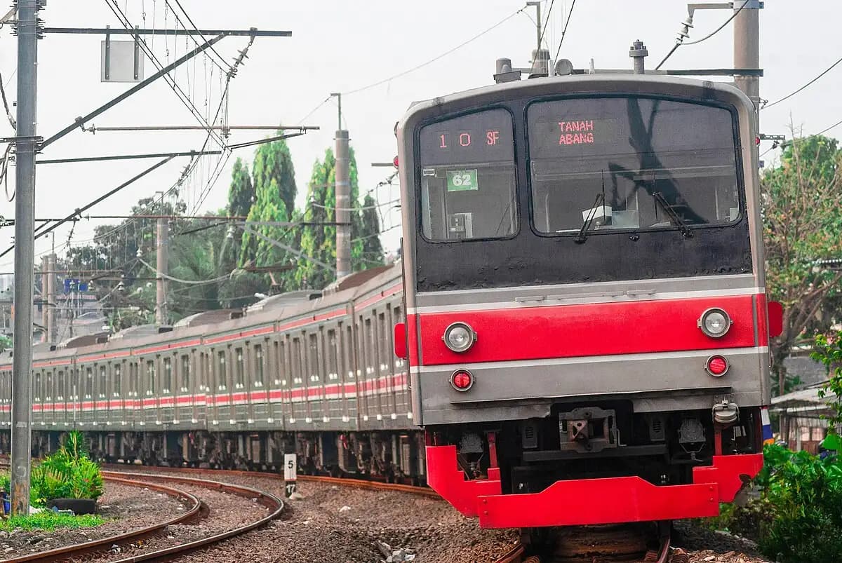 KCI Tambah 2 KRL Baru Impor China, Beroperasi Akhir Juni 2025  