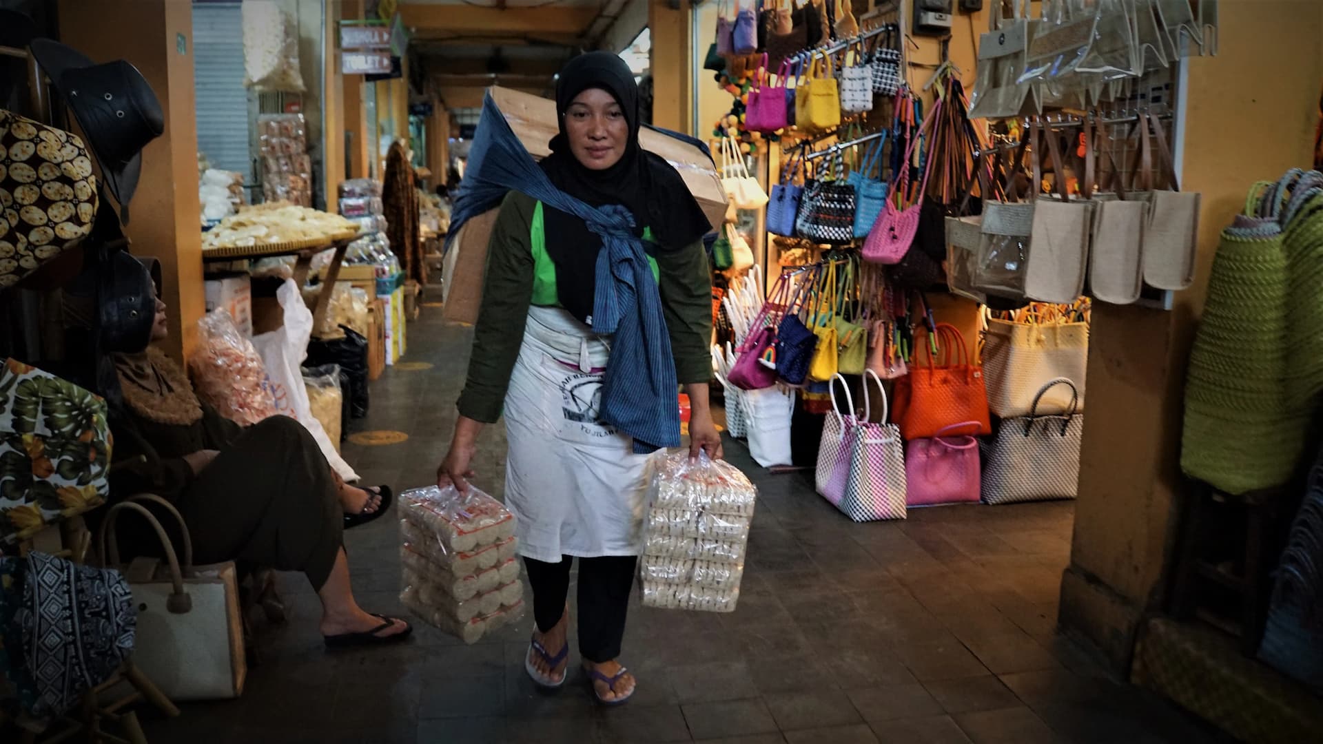 Buruh Gendong Pasar Beringharjo Kini Nikmati Fasilitas Gratis, Termasuk Toilet dan Tempat Istirahat