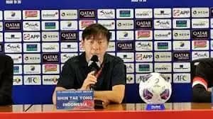 Shin Tae-yong Ungkap Alasan Ubah Strategi Formasi Timnas Indonesia Dalam Kontra Melawan Arab