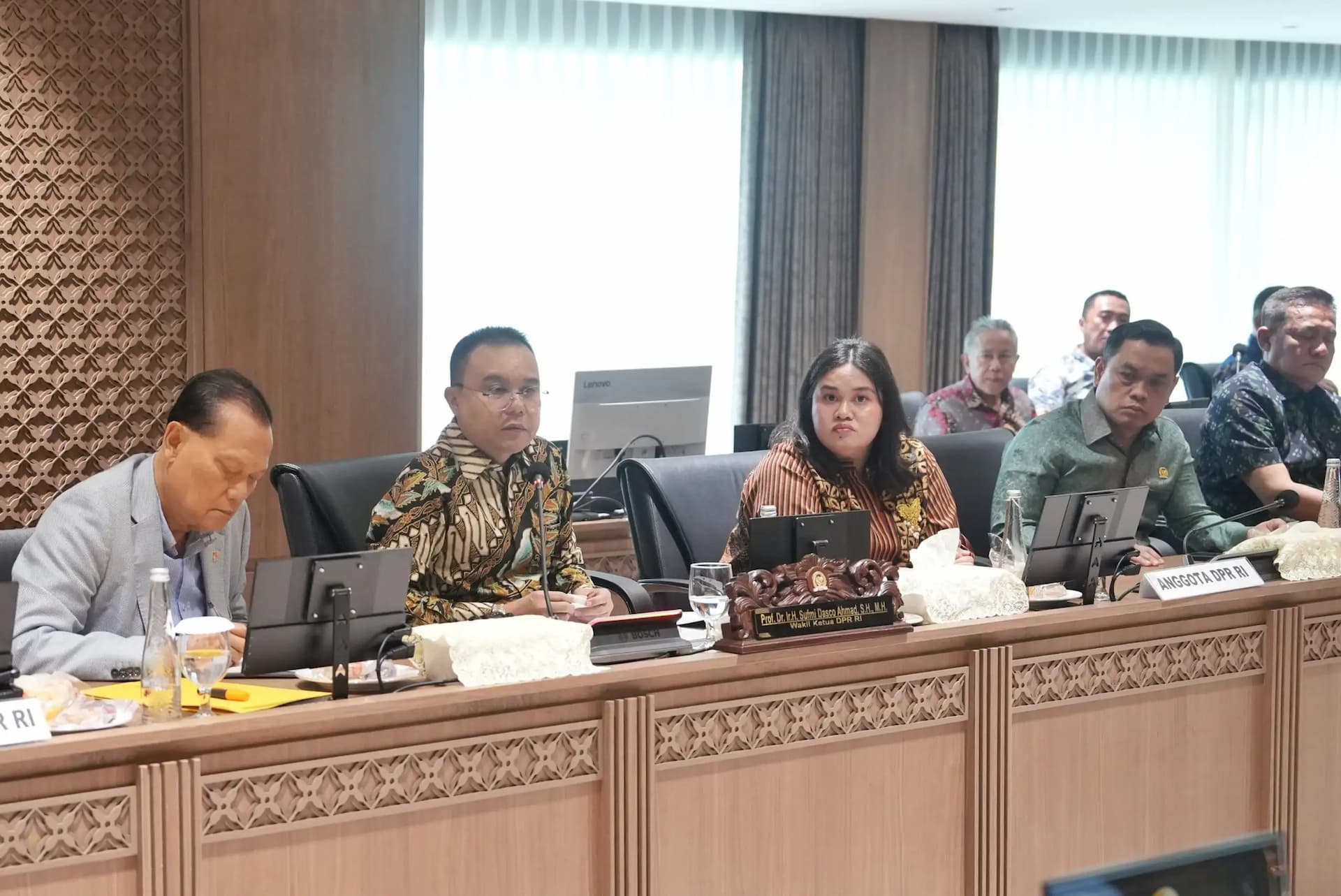 DPR Tanggapi Keluhan Pekerja dan Pensiunan Pos Indonesia, Soroti Isu Pensiun dan Sistem Upah