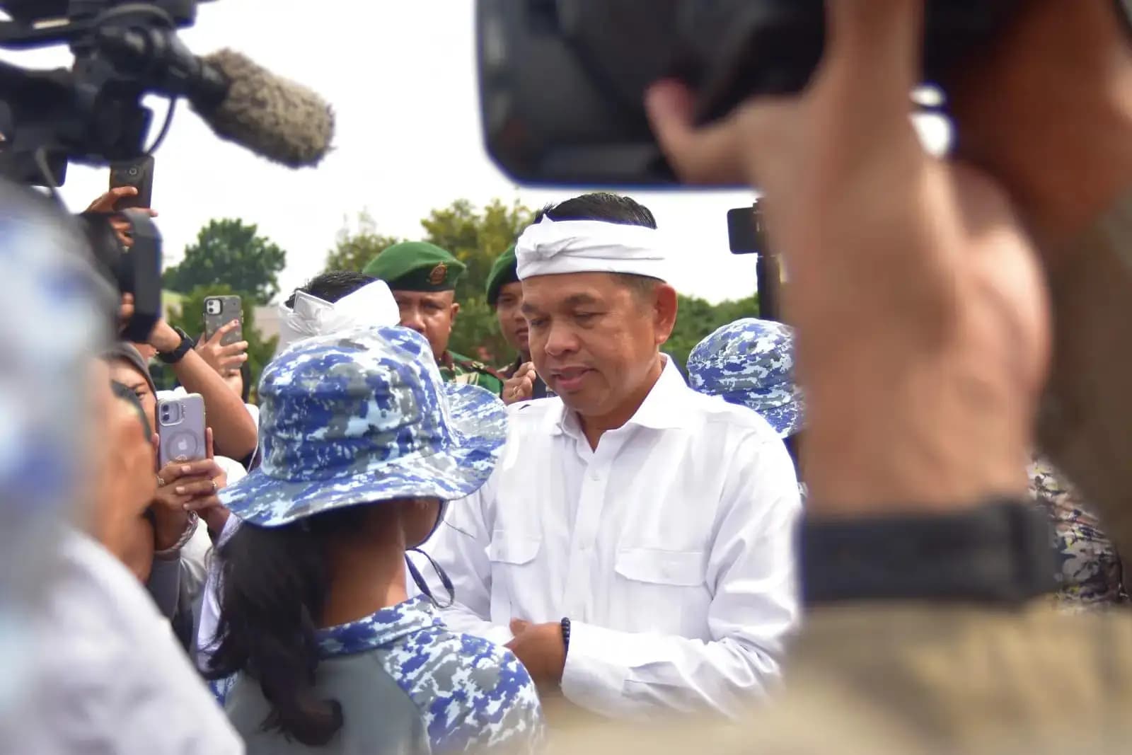 Tutup Program Pembinaan Karakter, Gubernur Jabar Ajak Pelajar Kembali ke Sekolah dan Keluarga dengan Semangat Baru
