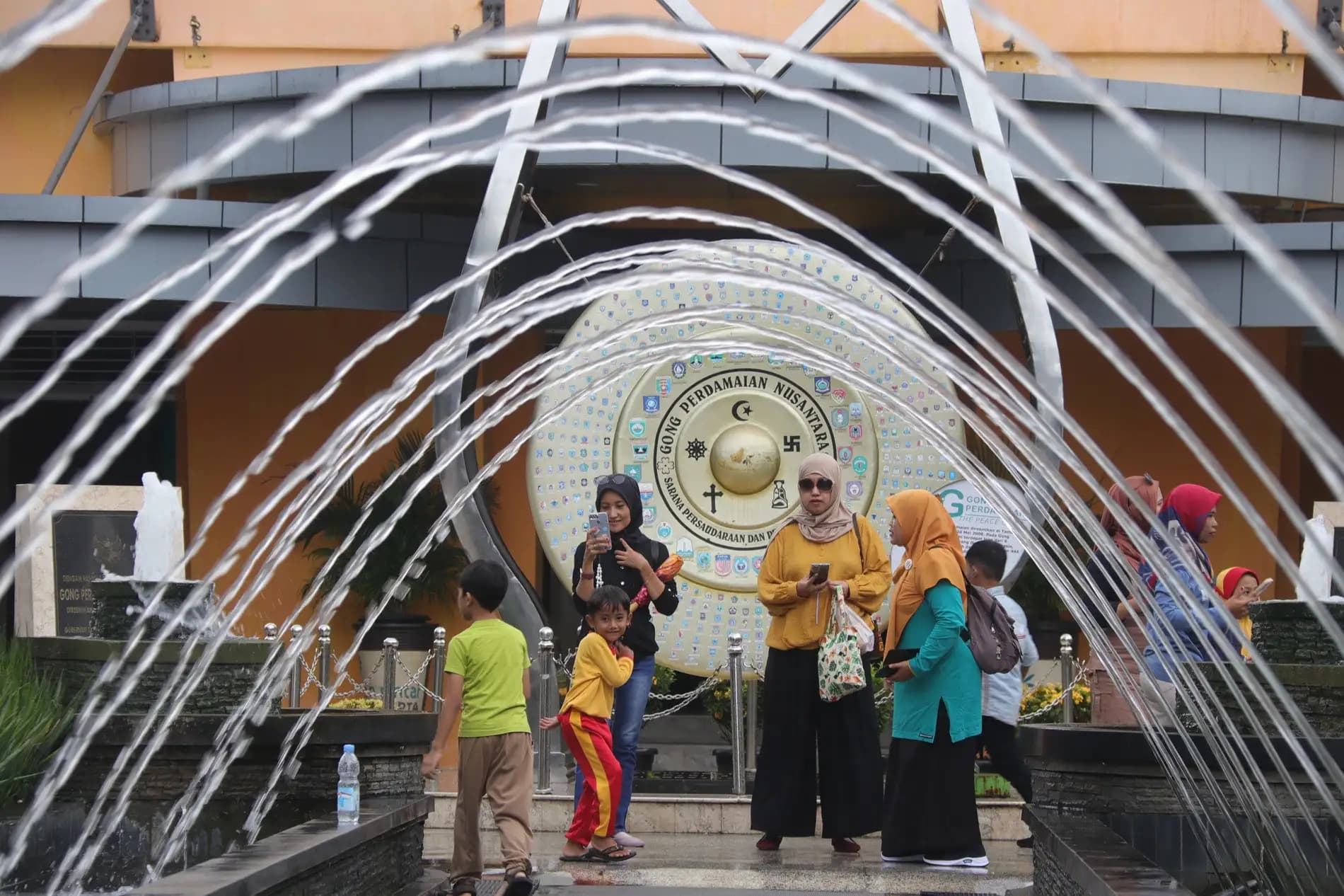 Ribuan Wisatawan Padati Taman Pintar saat Libur Panjang Idul Adha
