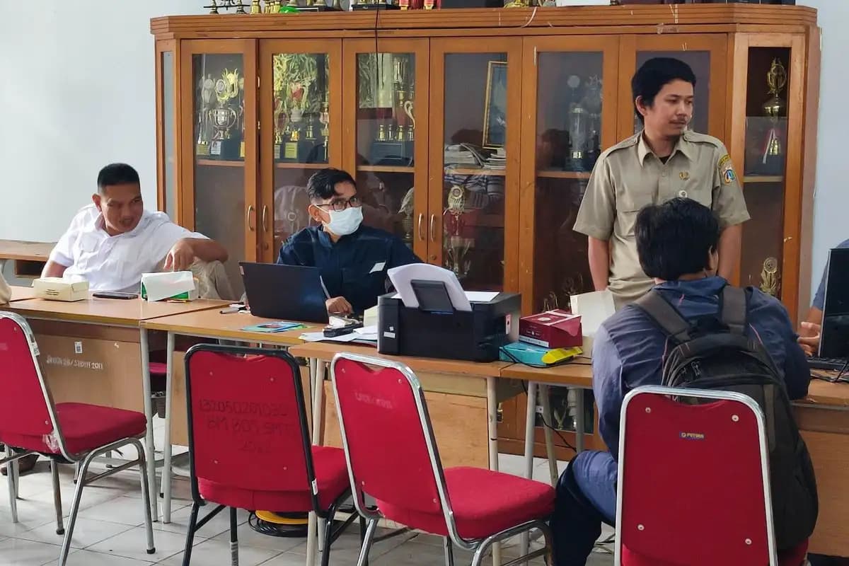 Posko SPMB Jakarta Timur Hadapi 300 Aduan Harian, Mayoritas Lupa Password  