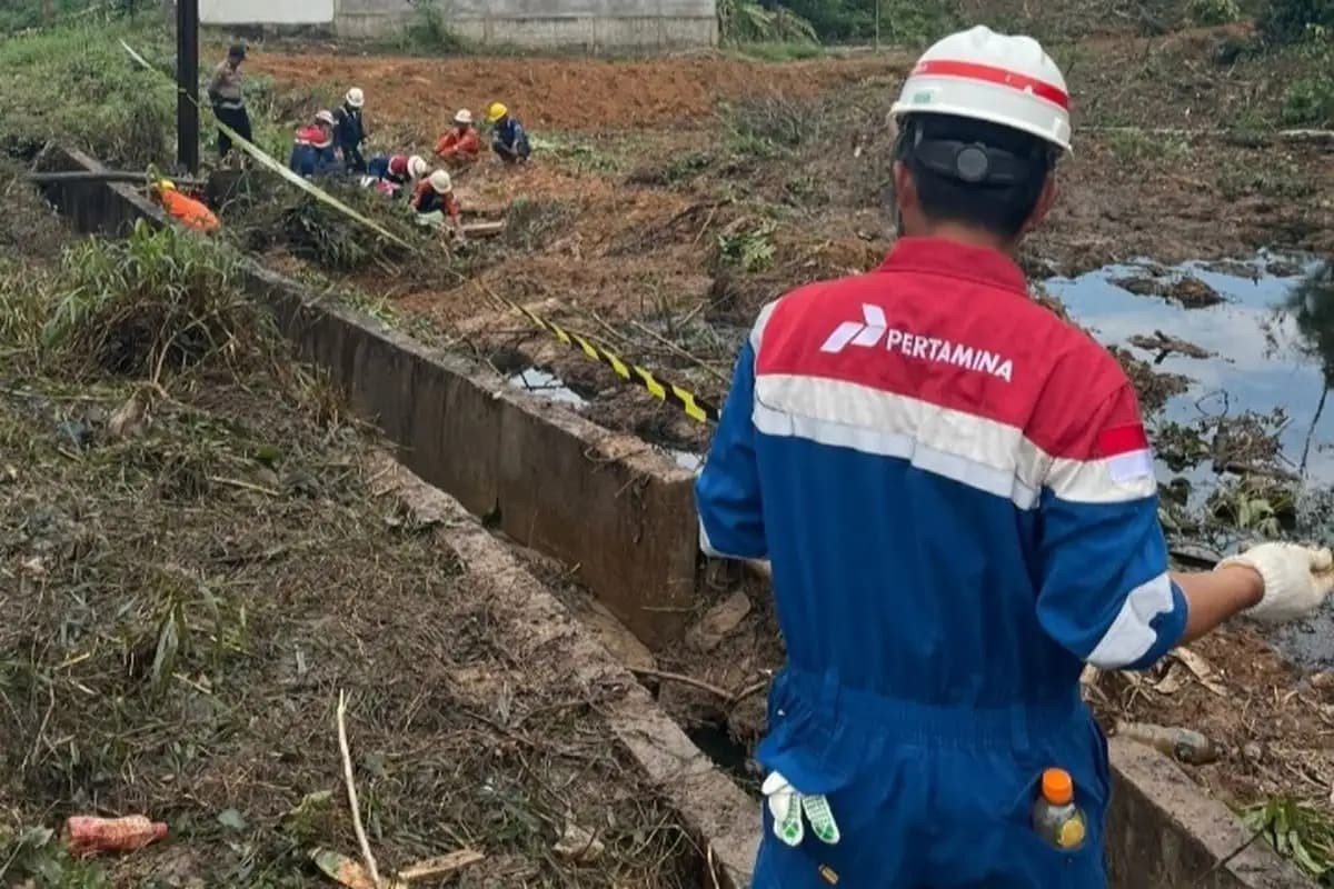 Pipa Minyak Pertamina di Jambi Bocor Diduga Akibat Pencurian, Warga Dievakuasi  