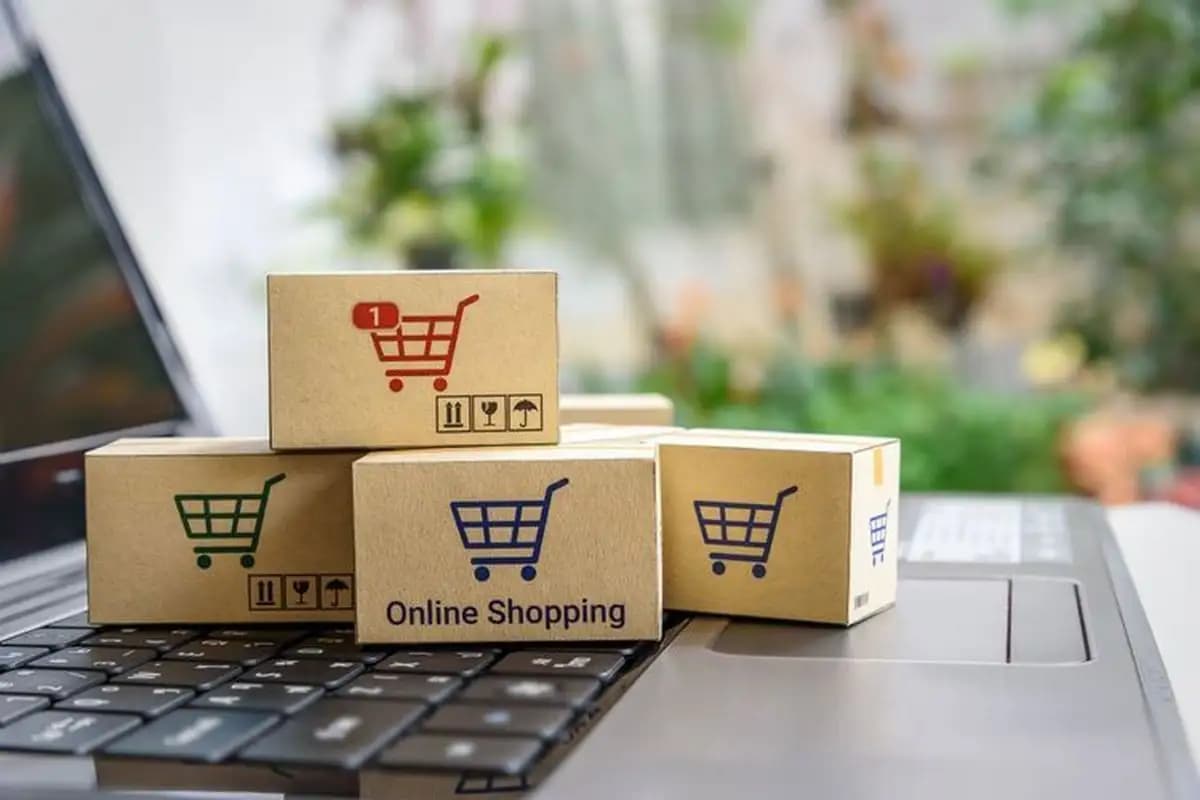 Pemerintah Siapkan Aturan Baru: E-commerce Wajib Potong Pajak 0,5% untuk Toko Online  