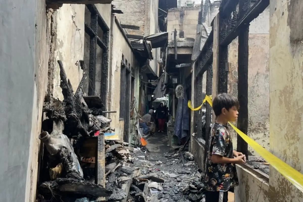 Warga Kwitang Ceritakan Detik-Detik Kebakaran: Api Berputar dan Menyambar Cepat  
