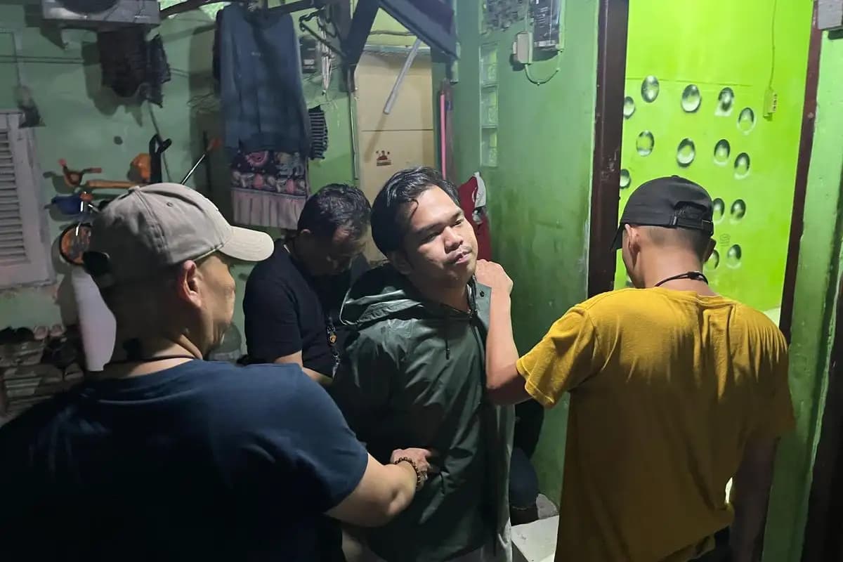 2 Polisi Gadungan Tipu Pasangan Kekasih Saat Transaksi COD Motor di Jakarta Barat  