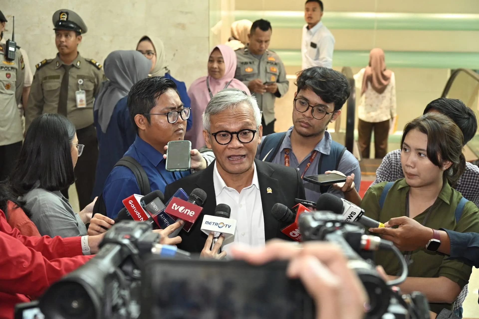 Respon Putusan MK, Komisi II DPR Kaji Pemisahan Pemilu Eksekutif dan Legislatif