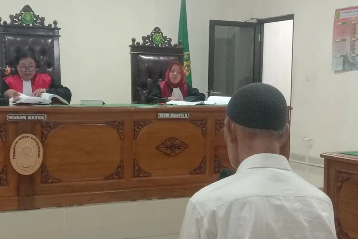 Terdakwa Pencetak Uang Palsu UIN Makassar Dijanjikan Rumah dan Tanah Sebagai Imbalan