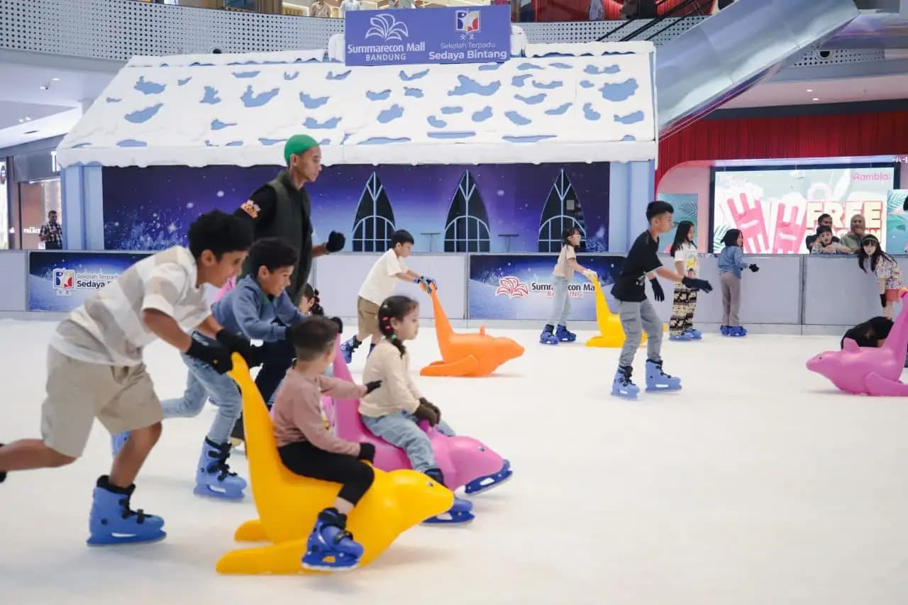 Sensasi Musim Dingin di Tengah Kota: Ice Wonderland Hadir Lagi di Summarecon Mall Bandung