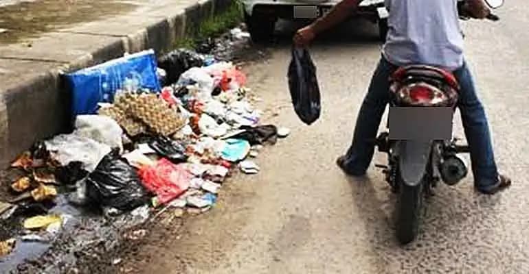 Surabaya Beri Bonus Rp200 Ribu Bagi Warga yang Laporkan Pembuang Sampah Sembarangan  