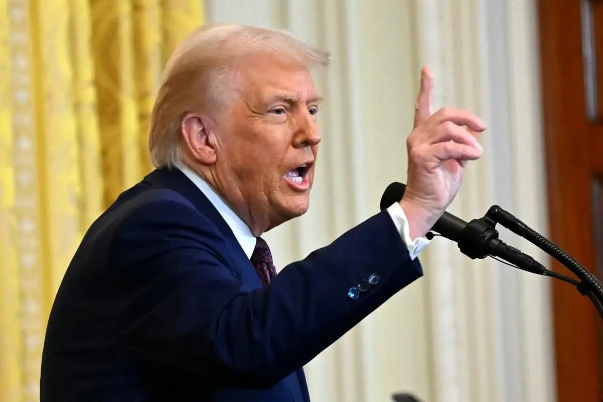Thailand dan Kamboja Pertimbangkan Gencatan Senjata Usai Ancaman Tarif Impor dari Donald Trump  