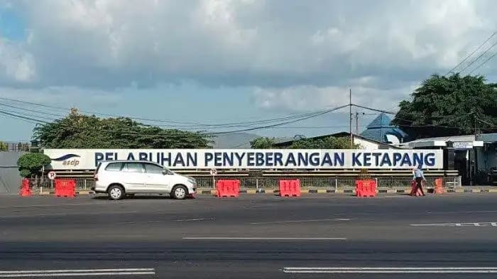 Pelabuhan Ketapang Banyuwangi Ditutup Sementara Akibat Angin Kencang  