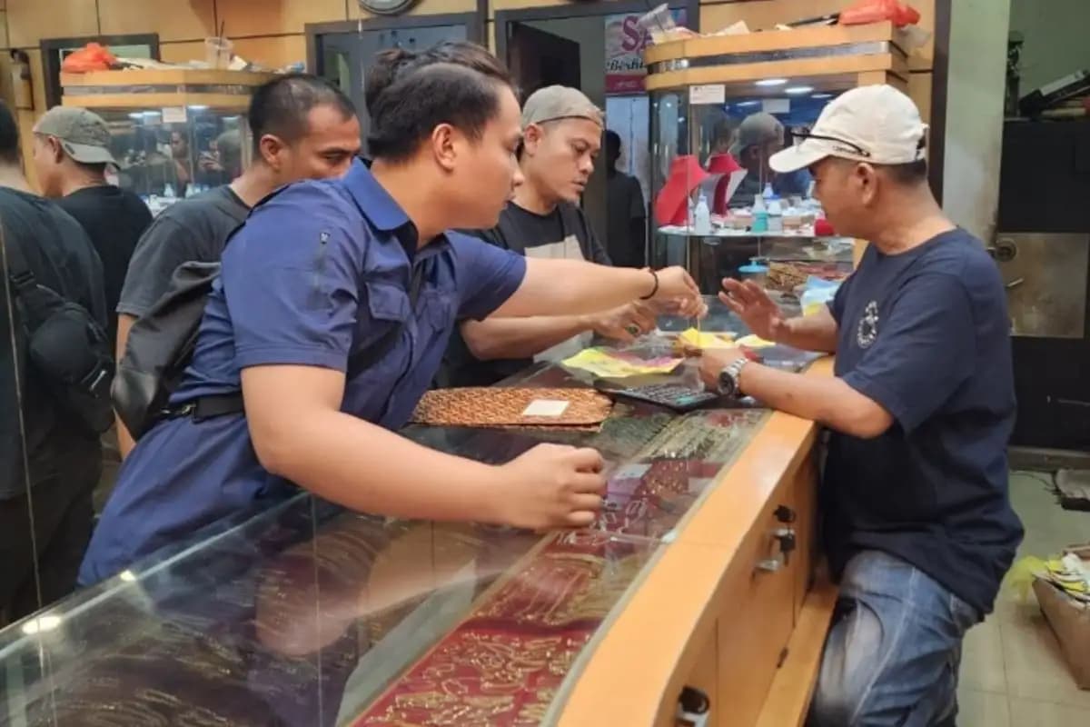 Polisi Tangkap Penjual Emas Palsu di Bengkalis Riau, Banyak Buruh Sawit Jadi Korban  