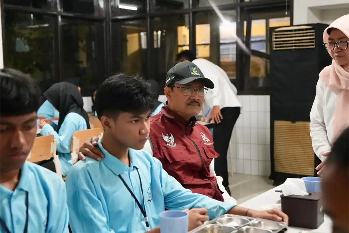 Mensos Pastikan Transparansi Pengadaan 15.000 Laptop untuk Siswa Sekolah Rakyat  