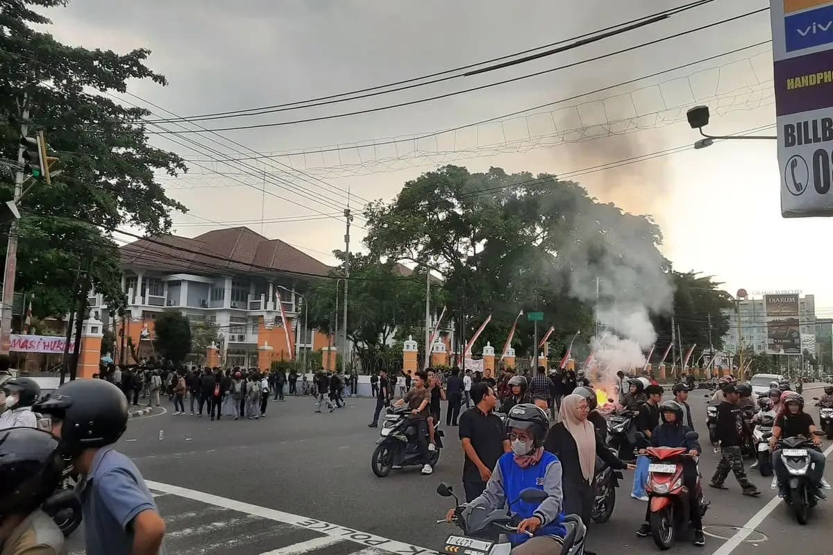 Pedagang Pasar Beringharjo Tutup Lapak Sukarela Antisipasi Kerusuhan Demo DIY