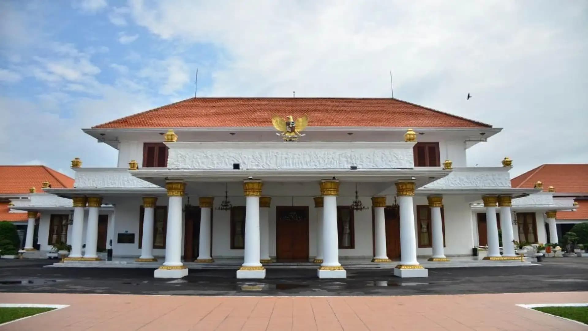 Polda Jatim Ungkap 9 Tersangka Perencana Pembakaran Gedung Grahadi Surabaya
