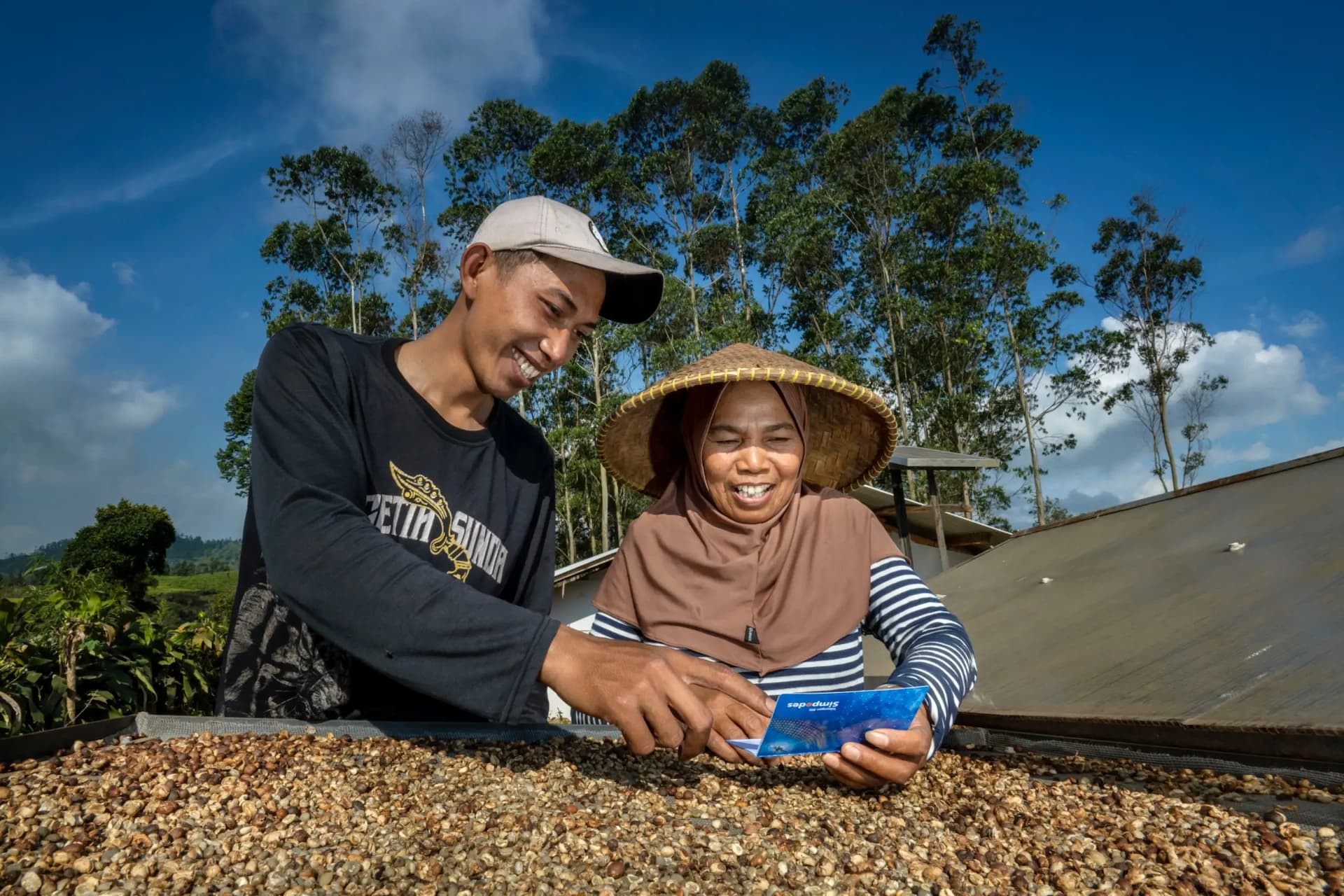 Konsisten Berdayakan UMKM Antar BRI Raih Penghargaan Pilar Sosial Katadata ESG Index Awards 2025