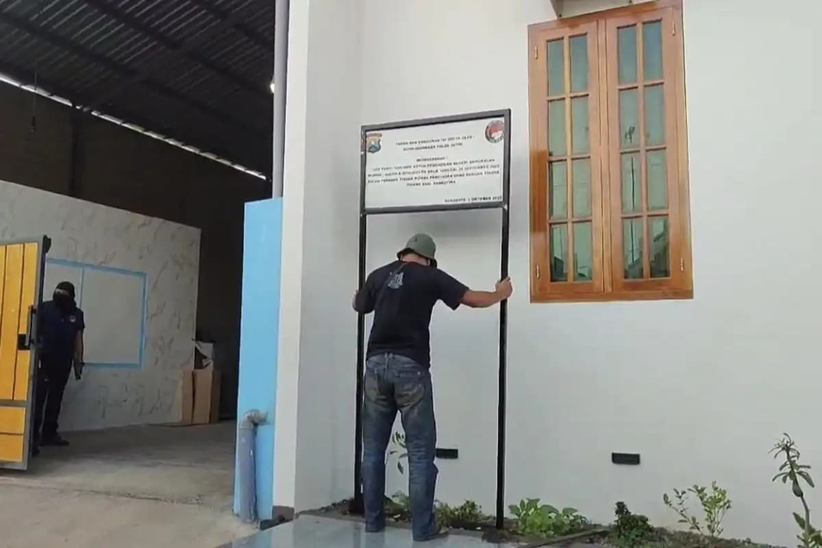 Brimob Dikerahkan Amankan Penangkapan Kades di Bangkalan Terkait Dugaan TPPU dan Narkoba