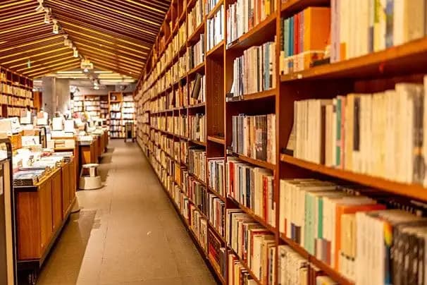 Jatim Pecahkan Rekor MURI dengan Luncurkan 1.580 Buku Karya Insan Pendidikan