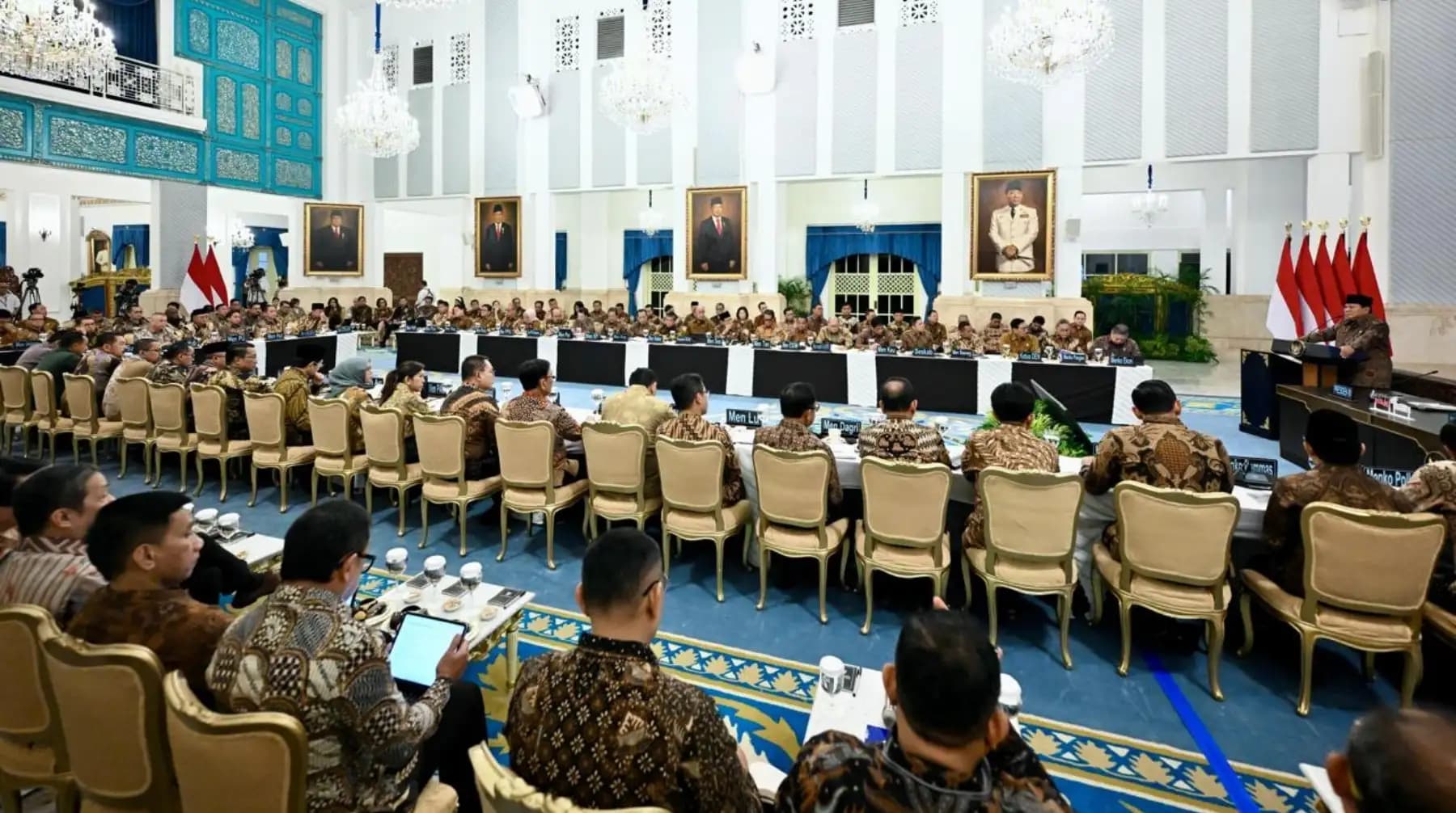 Presiden Prabowo Bentuk Kementerian Haji, Komit Turunkan Biaya dan Bangun Kampung Indonesia di Makkah