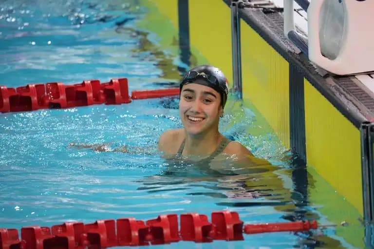 Masniari Wolf, Si Ratu Gaya Punggung yang Siap Hadapi Asian Games 2026 dan Olimpiade 2028