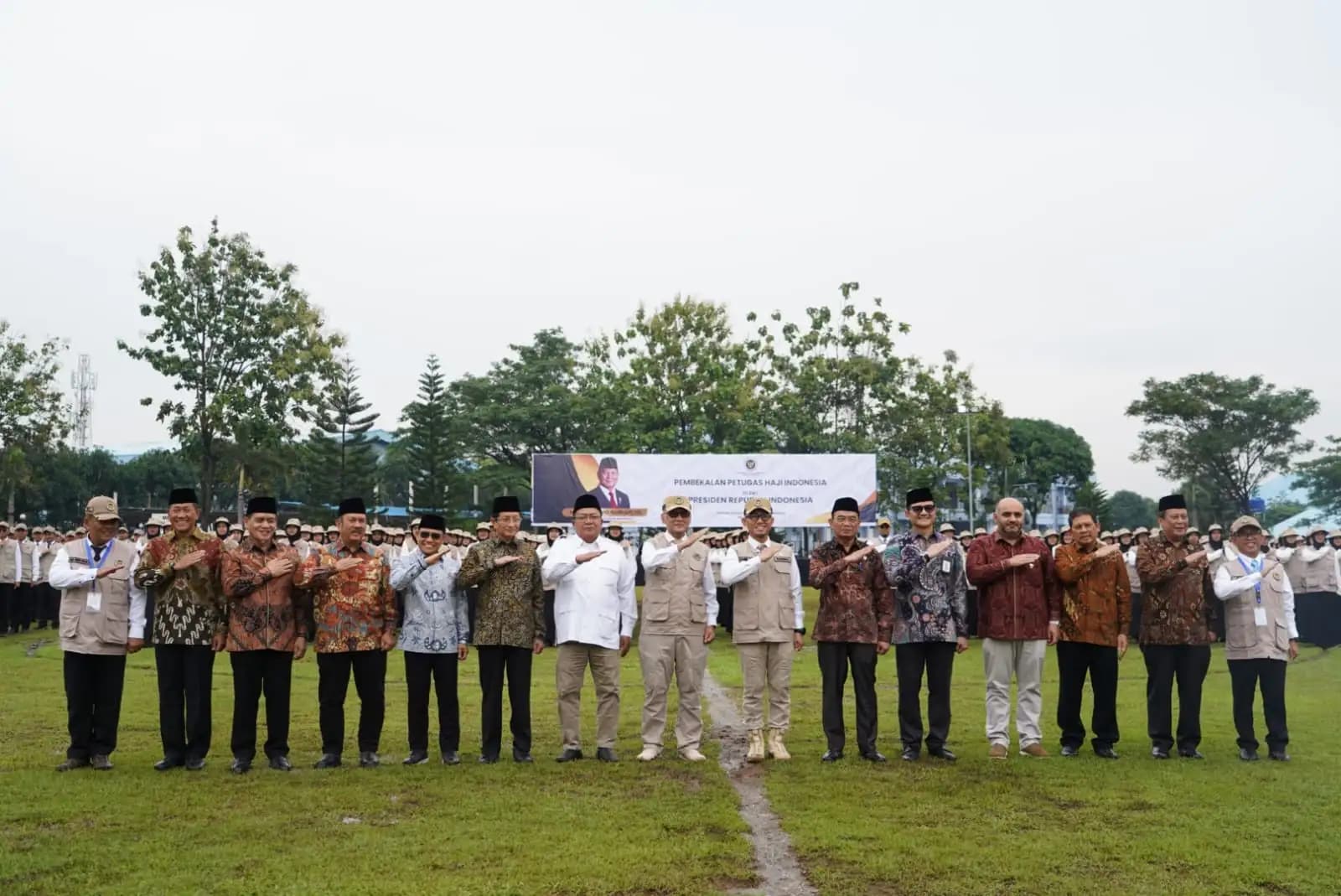 Pengukuhan PPIH 2026, Menag: Semoga Haji Tahun Ini Sukses dan Terus Lebih Baik!