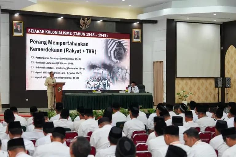 Ramadan Leadership Camp 2026: Wamenhan Ajak ASN Sulsel Perkuat Wawasan Kebangsaan dan Sishankamrata