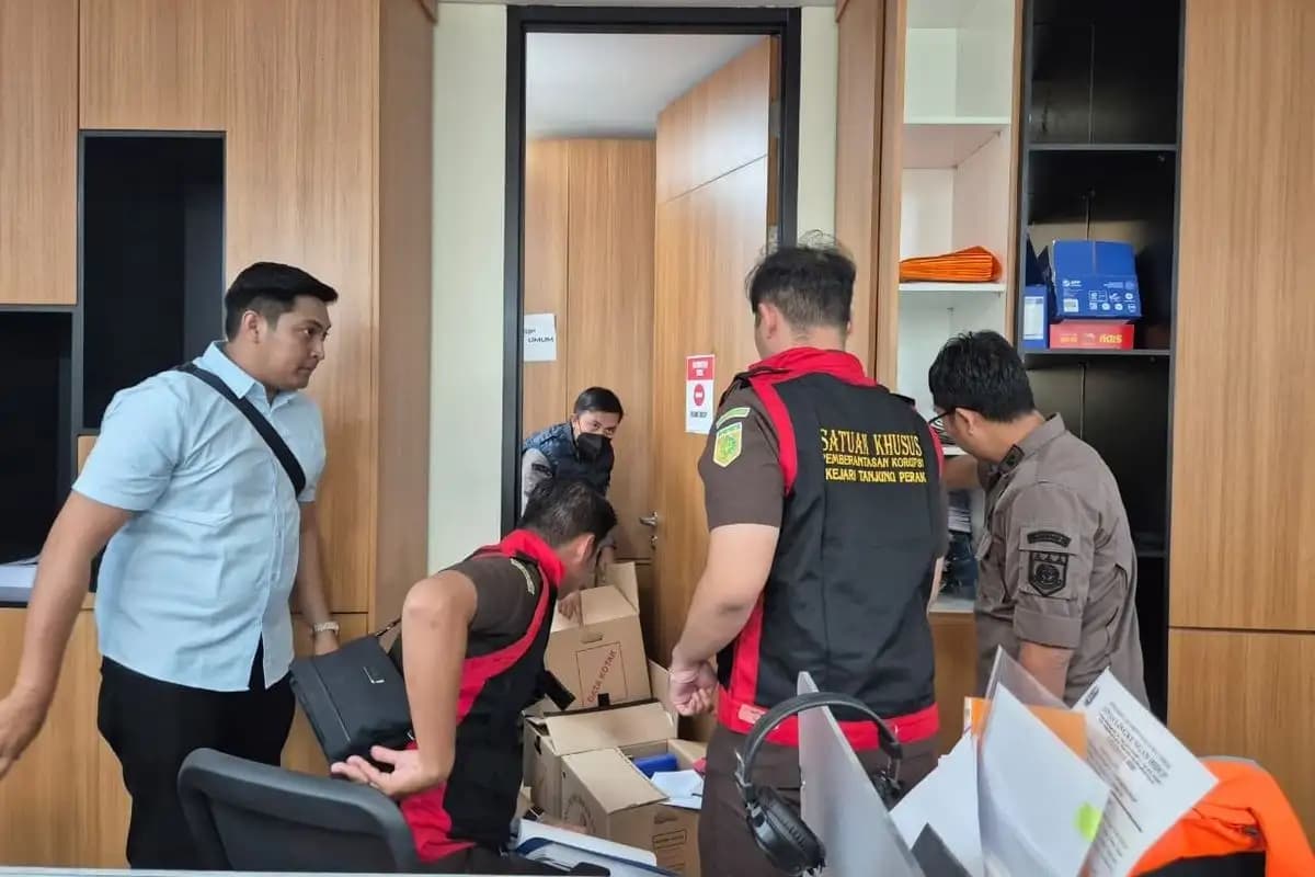 Pelindo Janji Kooperatif Usai Penggeledahan Kantor Terkait Dugaan Korupsi Pemeliharaan Kolam Pelabuhan Tanjung Perak