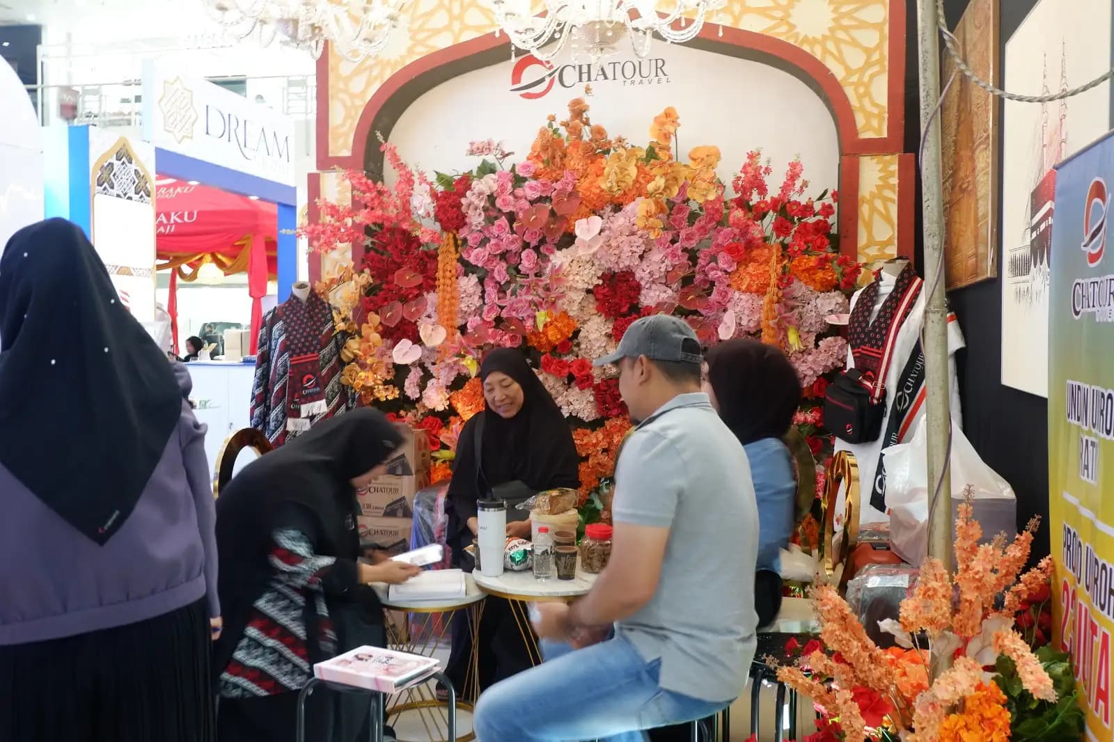 Umroh Keluarga Bahagia bareng Chatour Travel