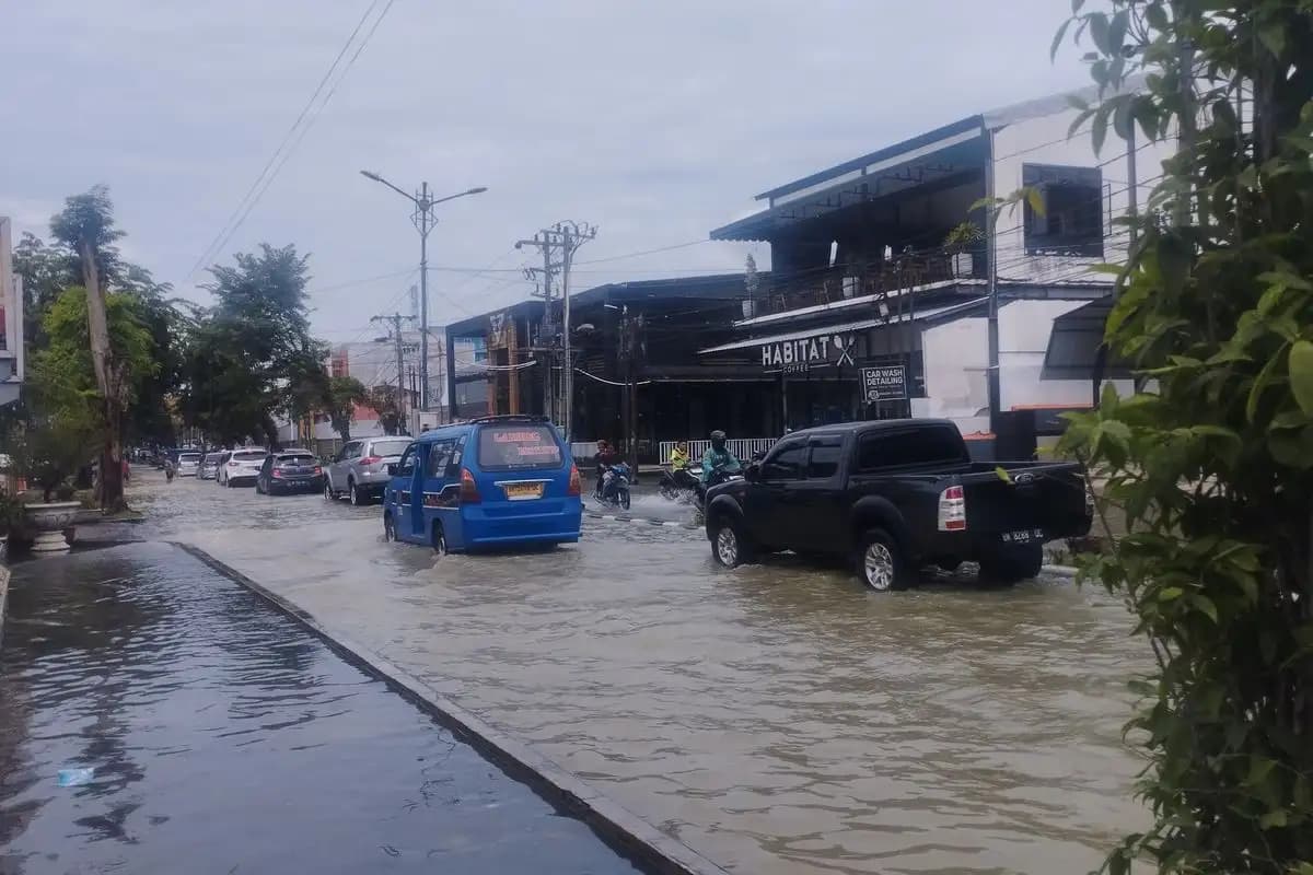 Lima Kecamatan di Medan Diterjang Banjir, 405 Warga Mengungsi dan Ratusan Rumah Tergenang