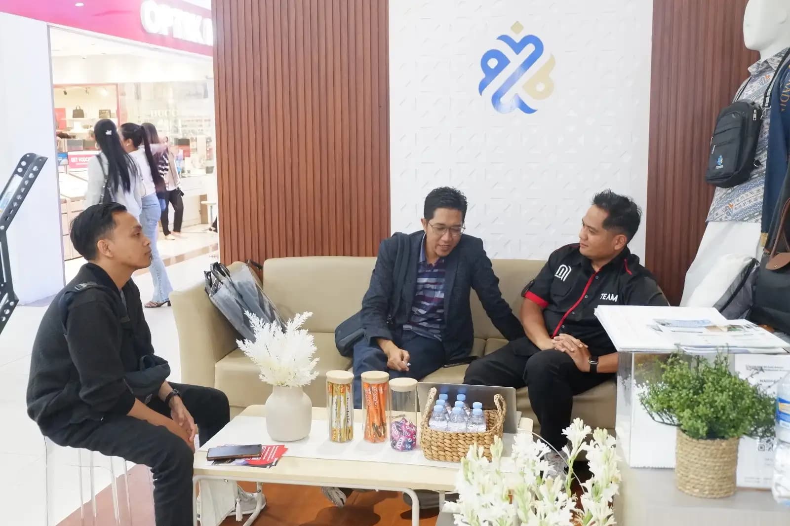 Khusus di Pameran MOG, Madinah Jaya Travel Umroh & Haji Beri Diskon Jutaan Rupiah