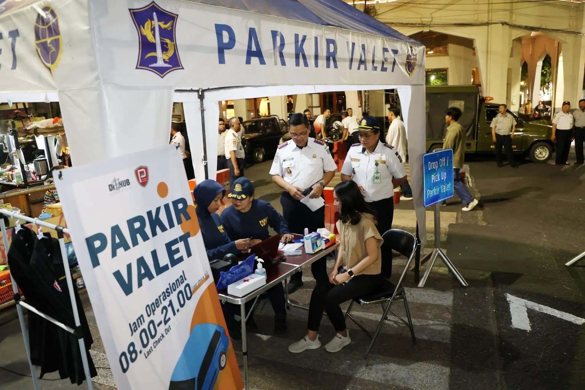 Pemkot Surabaya Luncurkan Layanan Parkir Valet di Tunjungan Romansa, Tarif Mulai Rp10 Ribu