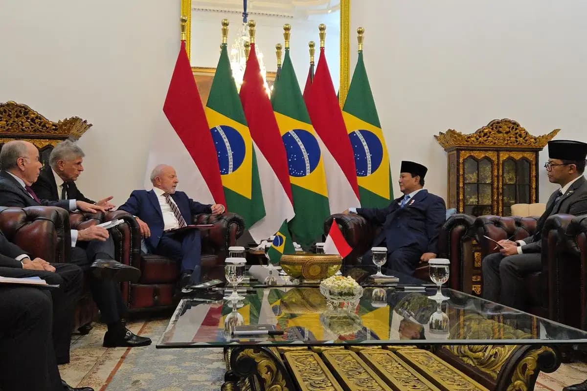 Prabowo Perintahkan Bahasa Portugis Diajarkan di Sekolah