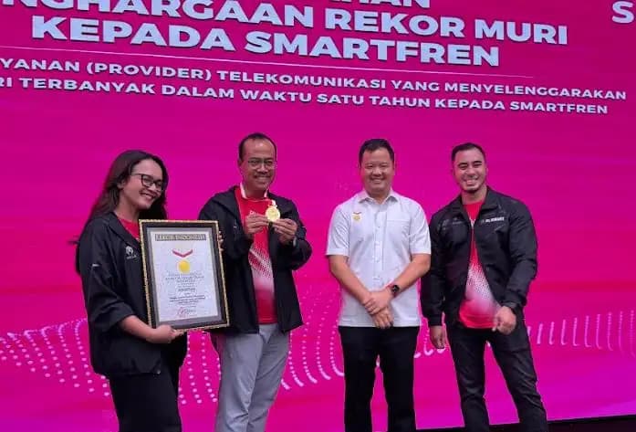 SMARTFREN Catat Rekor Nasional Sebagai Penyedia Layanan Telekomunikasi Penyelenggara Ajang Lari Terbanyak dalam Setahun