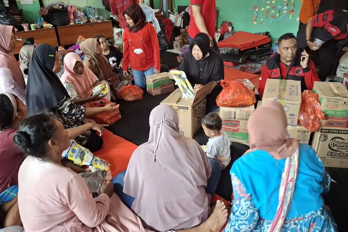 Risma Minta Pemkab Lumajang Kuatkan Ekonomi Penyintas Erupsi Semeru