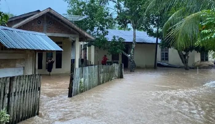 Banjir Rendam Tujuh Kecamatan di Aceh Utara, Tiga Titik Pengungsian Dibuka