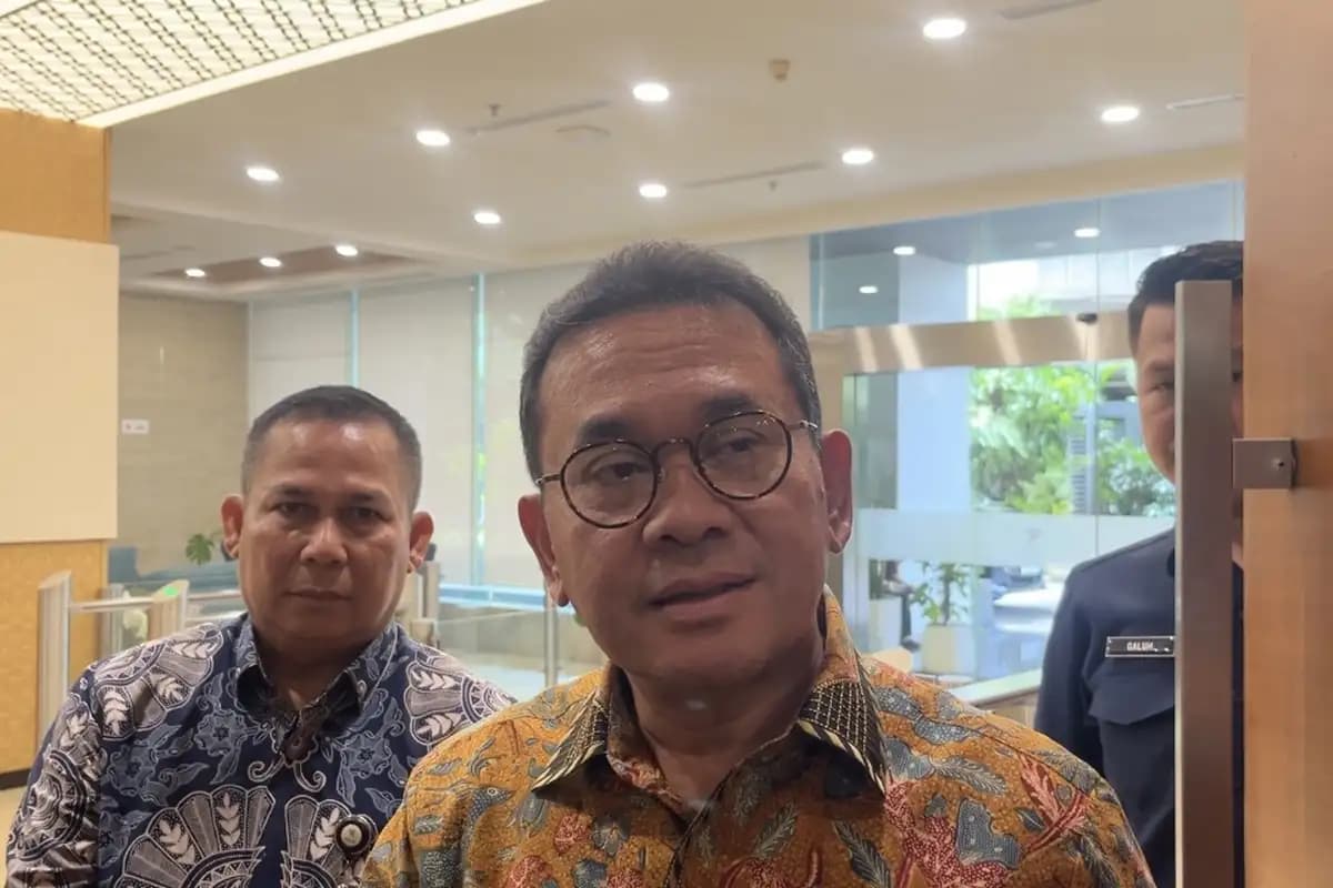 Mendag Tegaskan Thrifting Impor Ilegal Tak Akan Dilegalkan, 19 Ribu Bal Pakaian Dimusnahkan