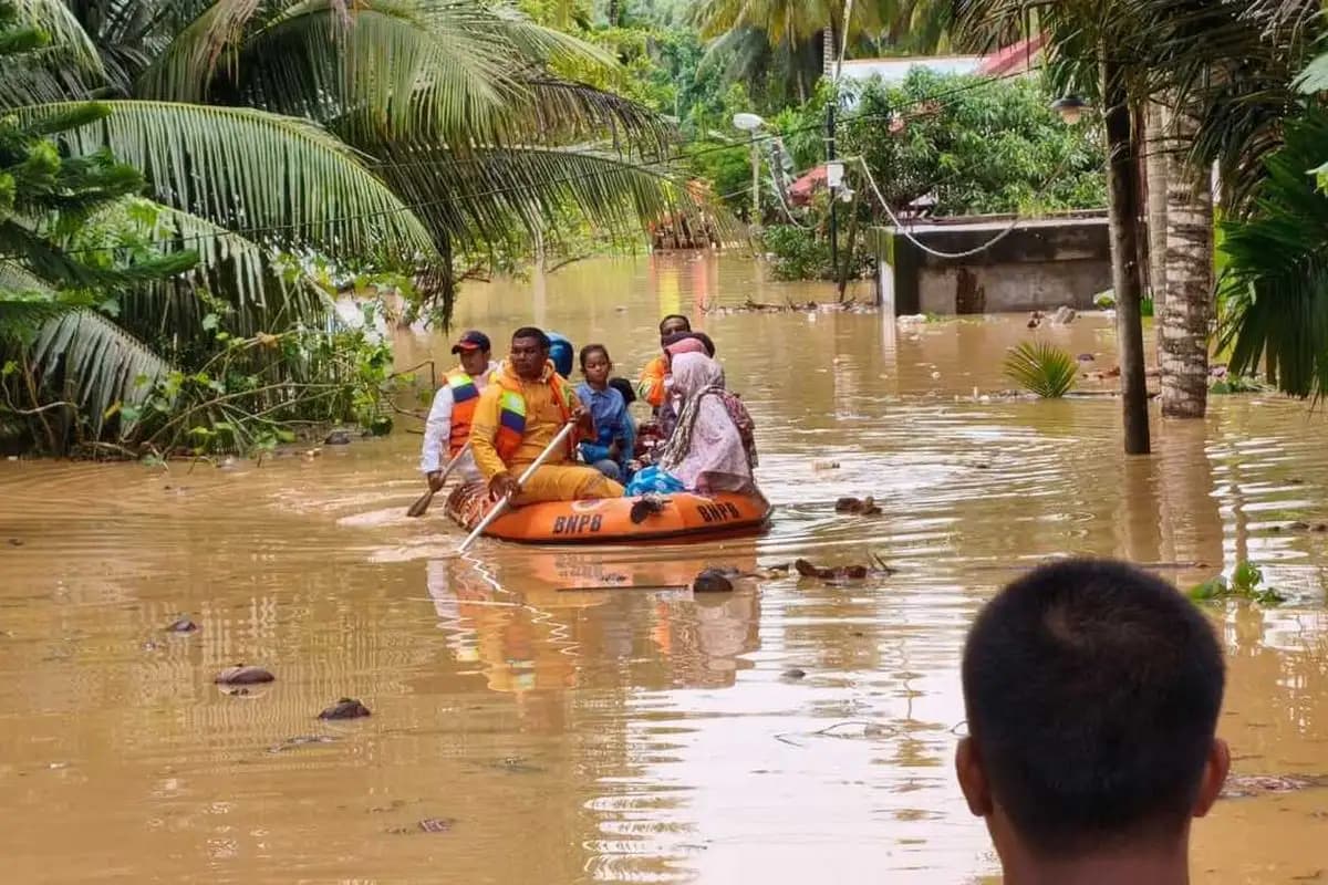 Bencana Banjir Bandang Sumatera Dipicu Kerusakan Ekosistem Hutan Hulu, Pakar UGM Ingatkan “Dosa Ekologis”